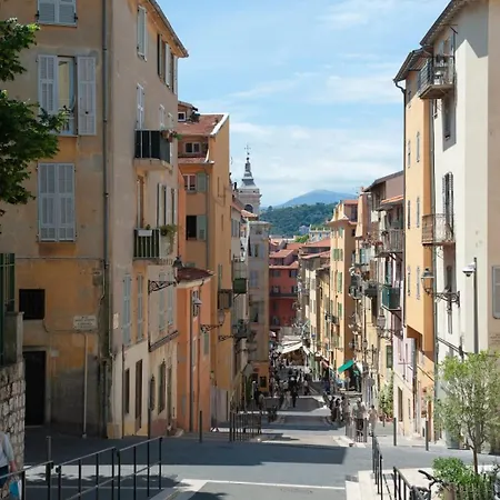 Tatil Evi Vieux-nice & Promenade Des Tram Golinhac