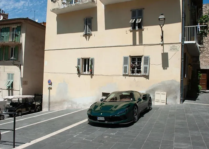 Vieux-nice & Promenade Des Tram *